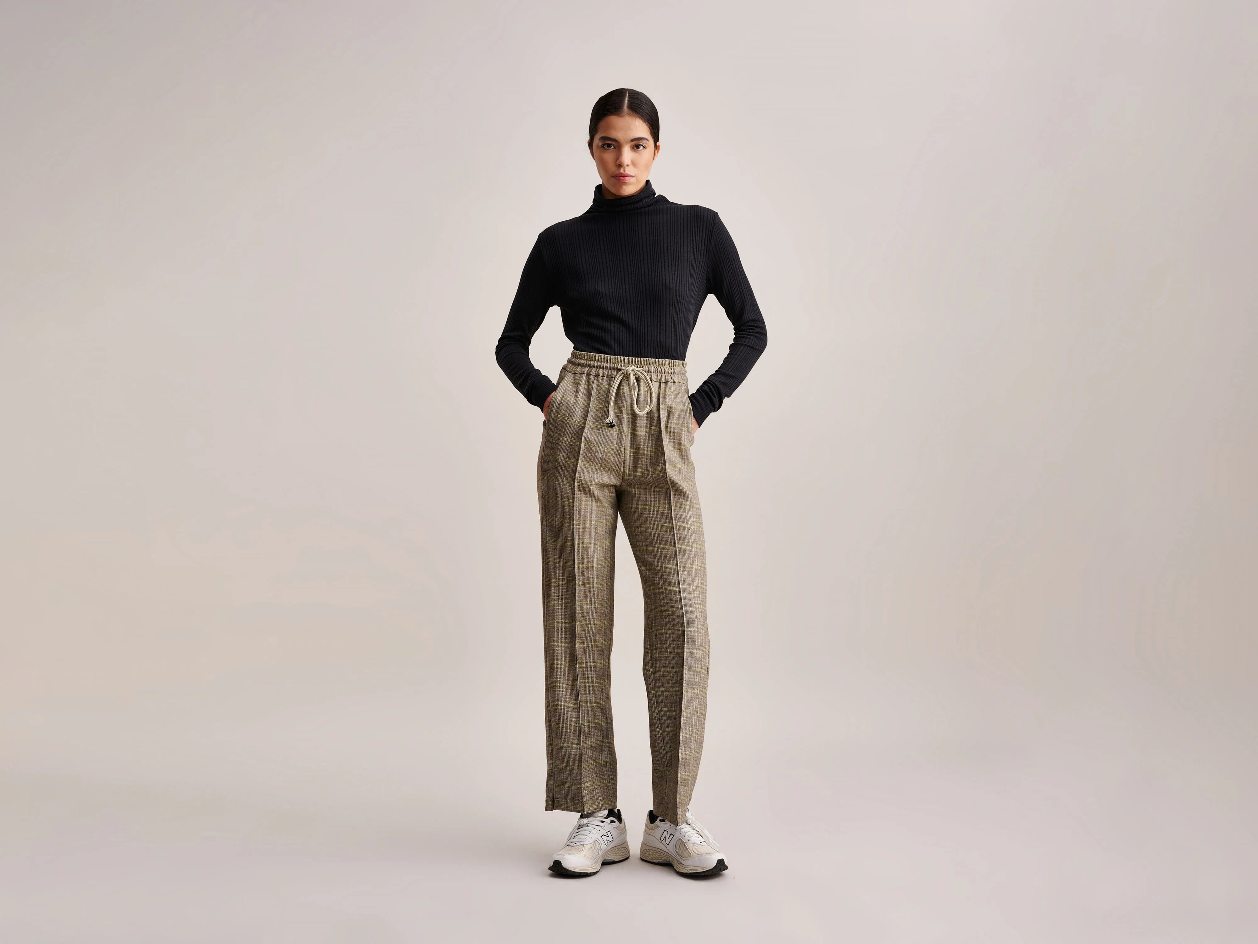 Vibes Trousers (232 / W / COMBO A) Glamorous Evening Wear