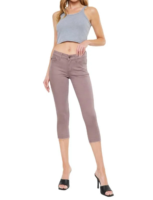 Lilian Mid Rise Capris In Burgundy Clothing Store