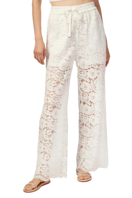 Dara Wide Leg Pant In White Women's Casual Outfit