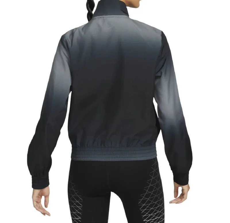 Women's Dri-Fit Running Jacket In Black Women's Weekend Outfit