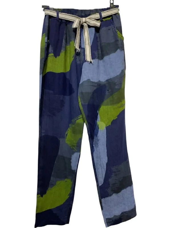 Outside The Lines Pants In Navy Women's Active Clothing